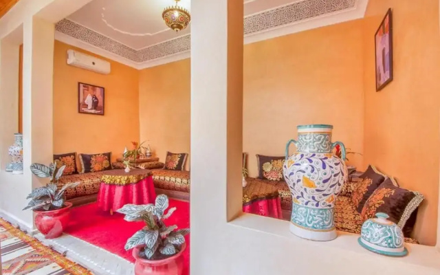 "room in Guest Room - Riad Lakouas Triple Room With Pool View"
