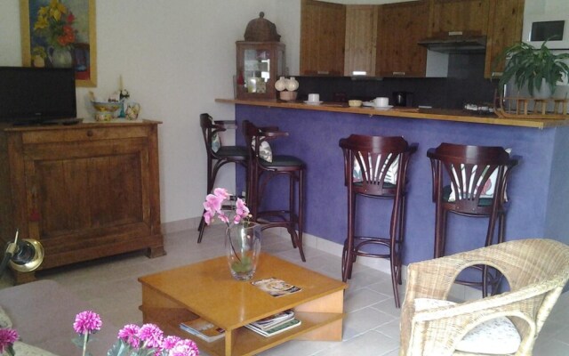 Maison d'Hôtes L'OUSTAL D'ADELE