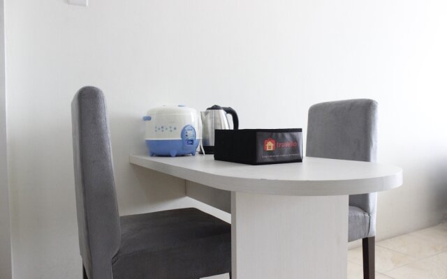 Comfy 2BR at Tamansari Panoramic Apartment By Travelio