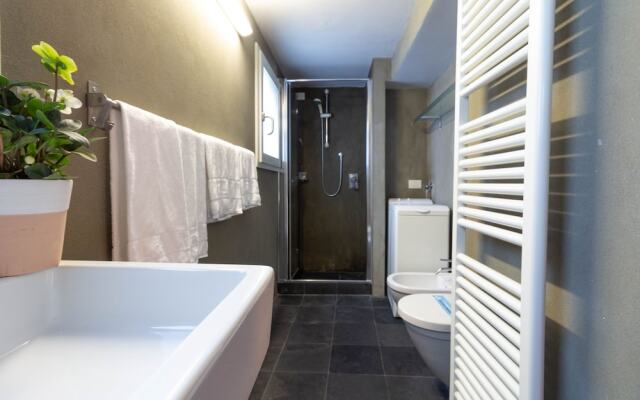 Mamma Ciccia Holiday Home - La Tour Orange Varenna