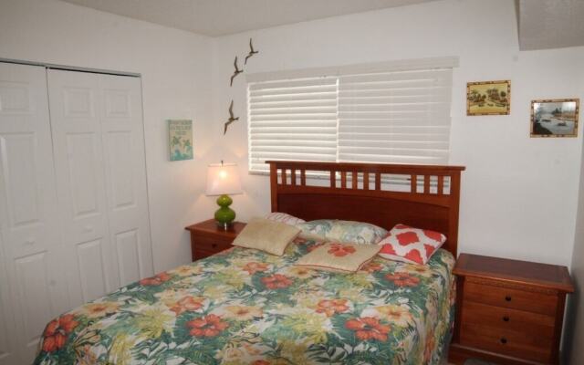 Pelican Inlet C218 2 Bedroom Condo by RedAwning