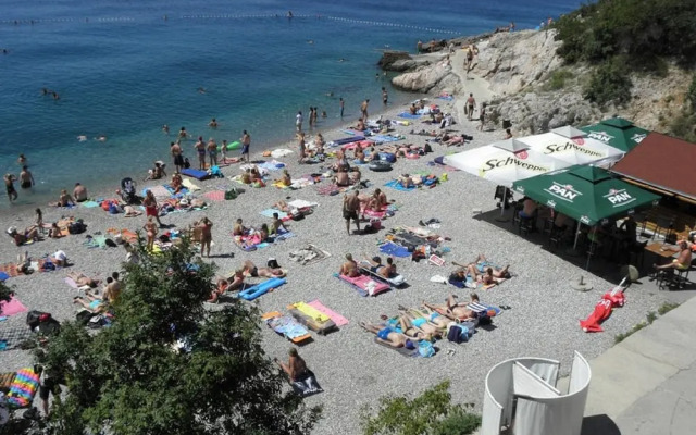 Adorable Home With Swimming Pool and sea View