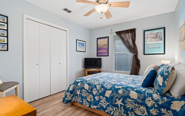 Salt Life Bay Getaway