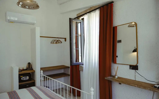 Piraye Alaçatı