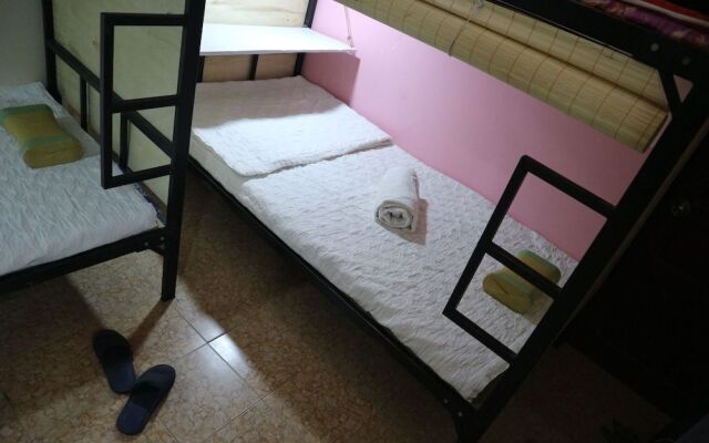 Dreambox Oxeraak Tan Binh - Hostel