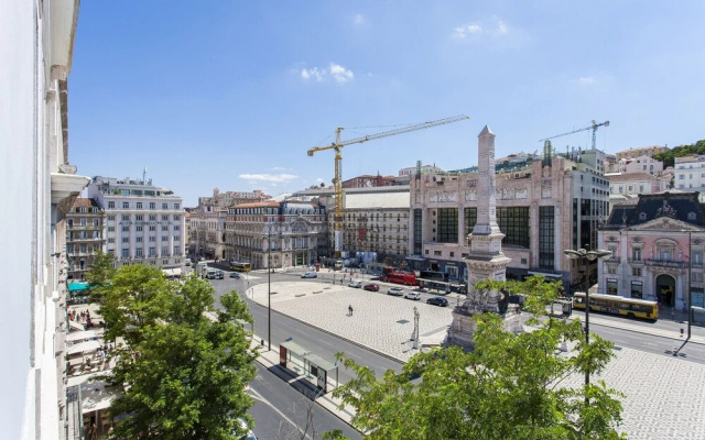 JOIVY Sublime 2BR Apt on Restauradores Sq., nearby Rossio Station