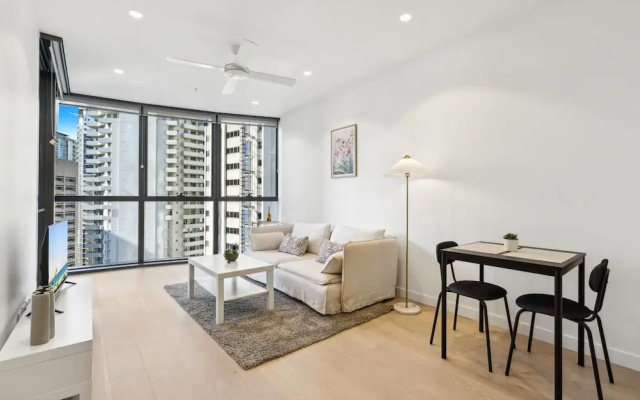 Brisbane 1BR With Pool, Spa, Sauna and Balcony – Guest Rooms – Brisbane