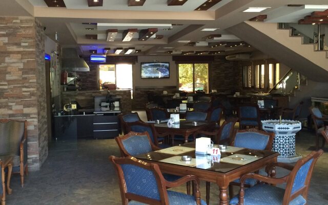 Muomen Hotel Suites