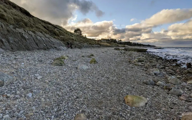 Pet Friendly Holiday Home in Dronningmølle near Sea