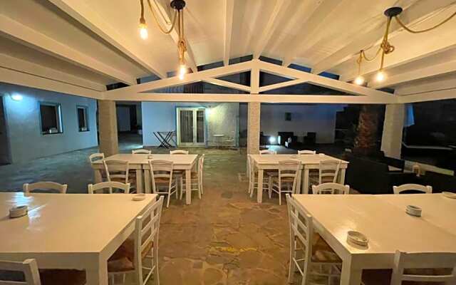 Villa Dessena Bed and Breakfast