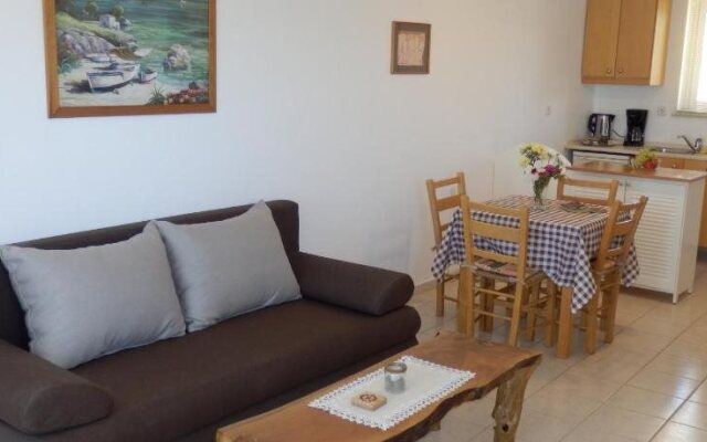 Maro Suites
