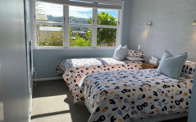 Magnolia Cottage - Kuaotunu Holiday Home – Guest Rooms – Kuaotunu