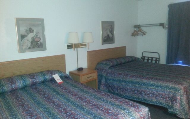 Norwood Inn and Suites - Roseville