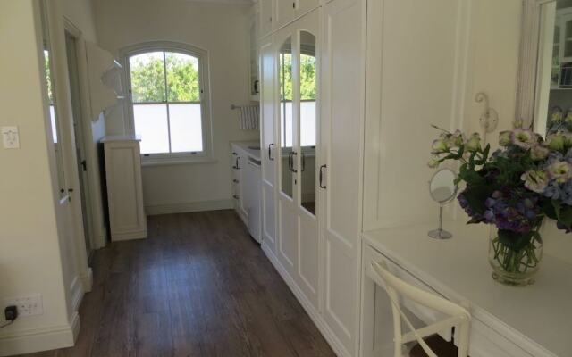 Constantia Valley Lodge