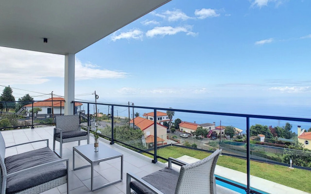 Villa Relaxing View by MHM