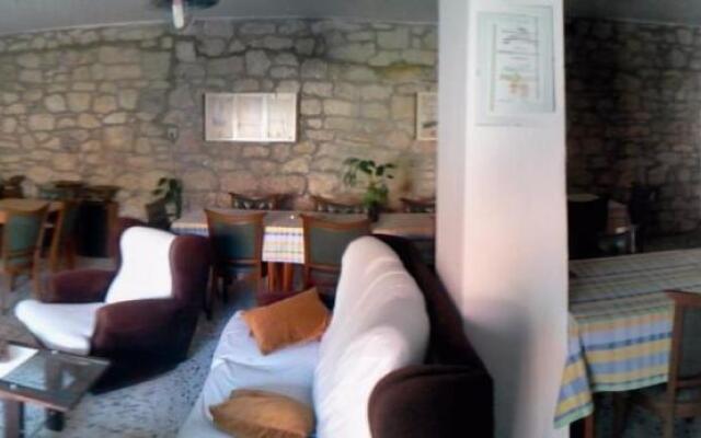 Rooms Liva - 60m from the sea