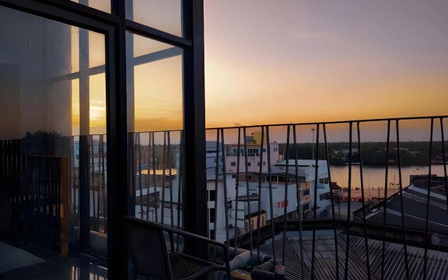the harbour front hotel