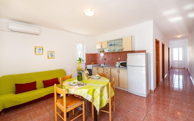 Stunning Apartment in Drage With 2 Bedrooms and Wifi
