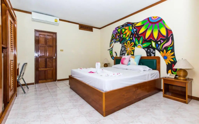 Panda Hotel（Patong Beach）