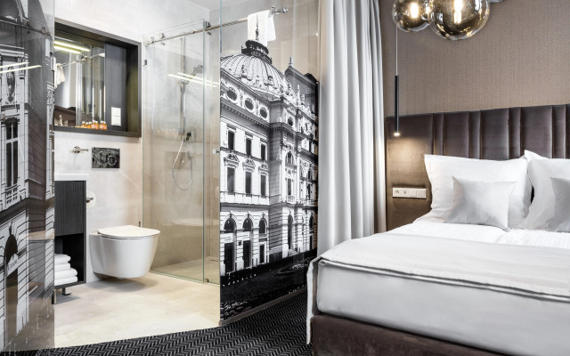 Hotel Logos
