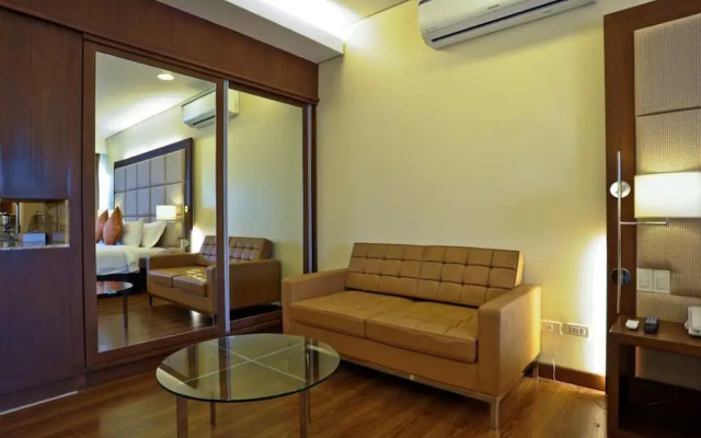 San Tomas Suites