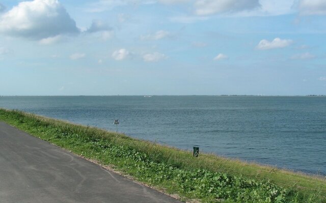 Spacious Home With Wifi at 200 m. From the Beach