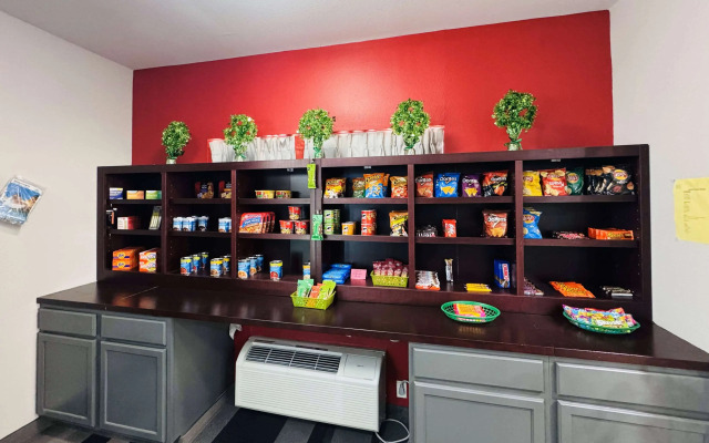 Ramada by Wyndham Sparta/At Speedway