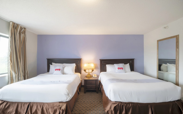 OYO Townhouse Houston Airport North