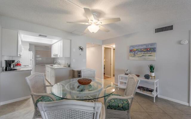 503 Madeira Norte Condo