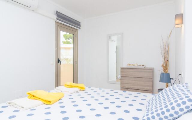 Salzes 3 - House With Sea Views Free Wifi