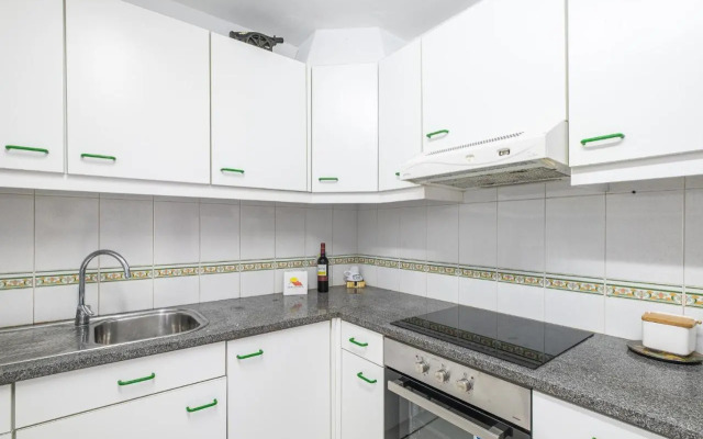 #047 Lovely House in Center City