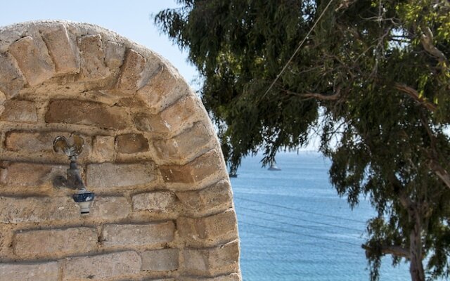 Krios Luxury Suites