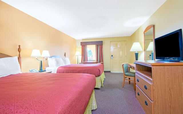 Days Inn Opelika