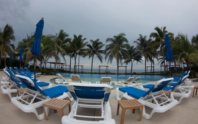 Luxury Villas Monterrico