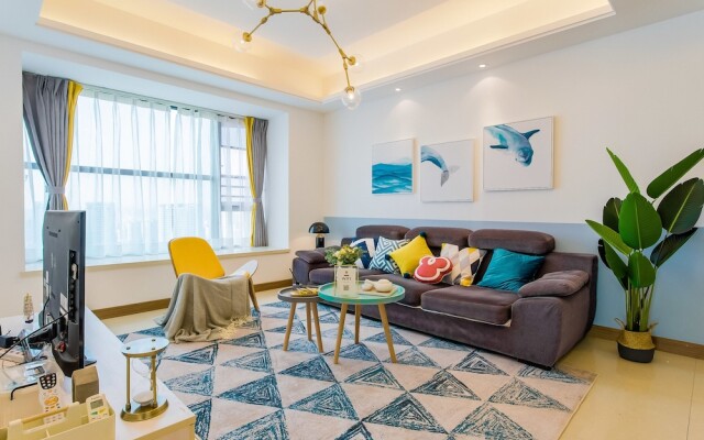 Locals Boutique Apartment Huafa Plaza 17
