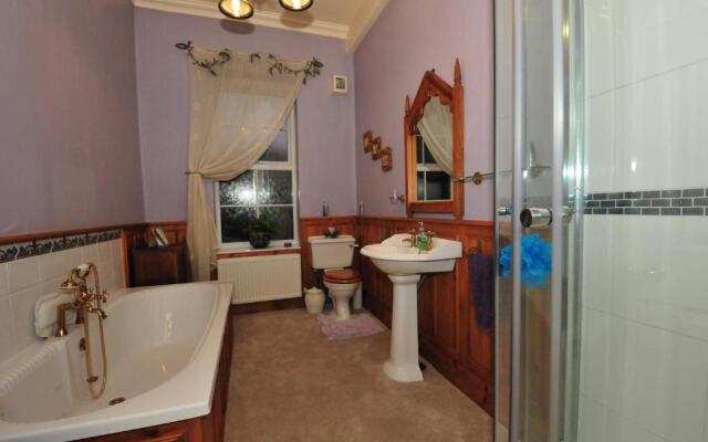 Ashtree House Bed And Breakfast