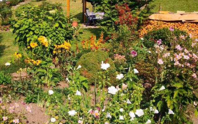 Modern Holiday Home in Hinternah with Forest Nearby