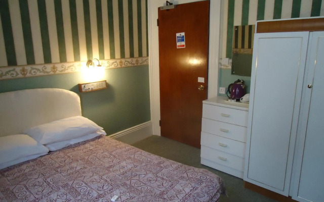 Abbey Court Hotel