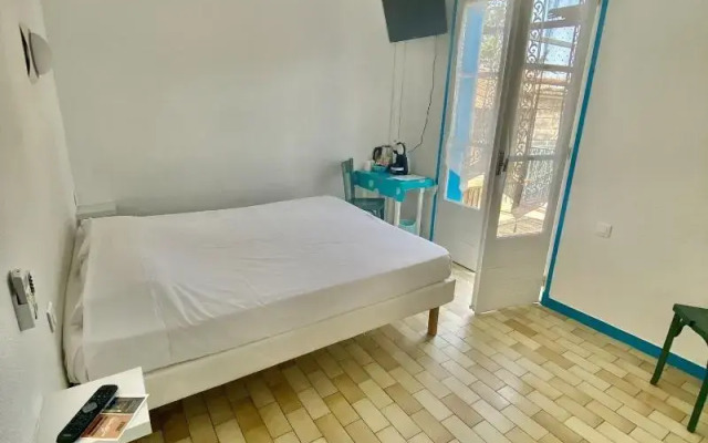 Hotel Oasis