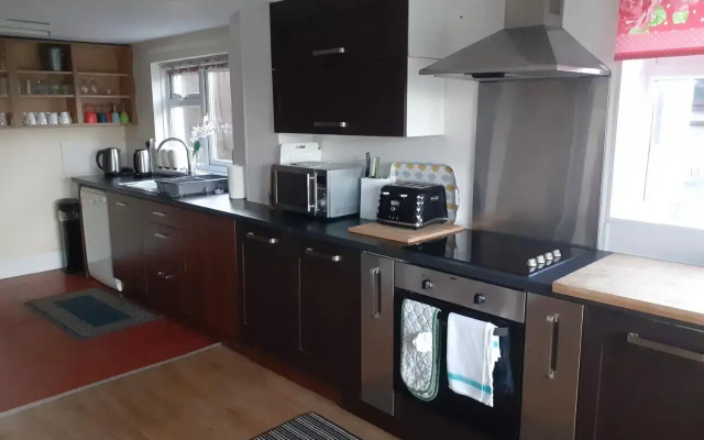 Bryncarnedd Cottages