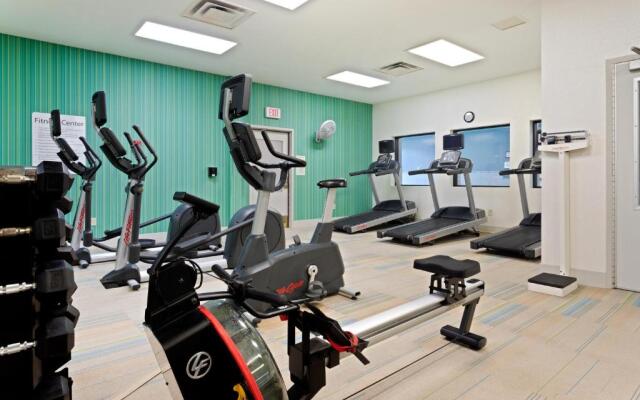 Holiday Inn Express Hauppauge-Long Island