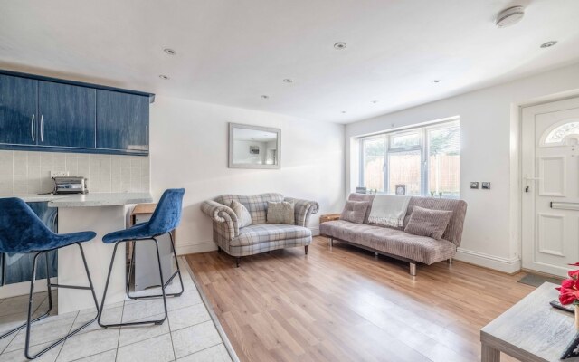 Lego Land / Windsor Castle Town Centre Sleeps 6