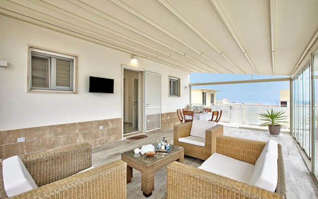 Villa Na' Lu' 2 With Sea View