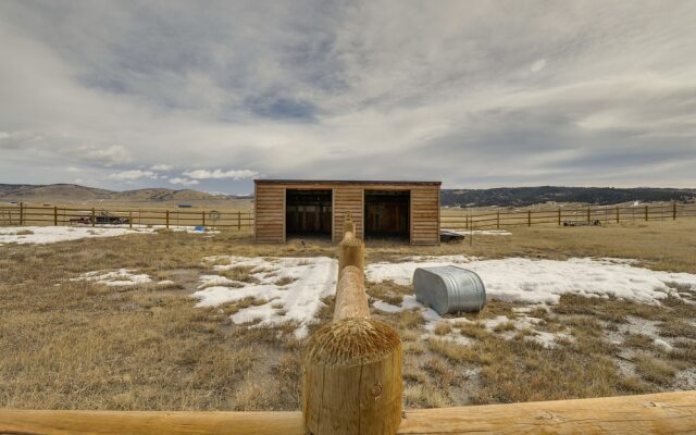 Jefferson Home w/ Mountain Views & Horse Pastures