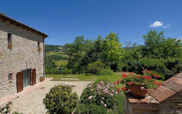 Lodole Country House