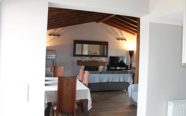 Sea View Apartment 15 Min From Athens Airport