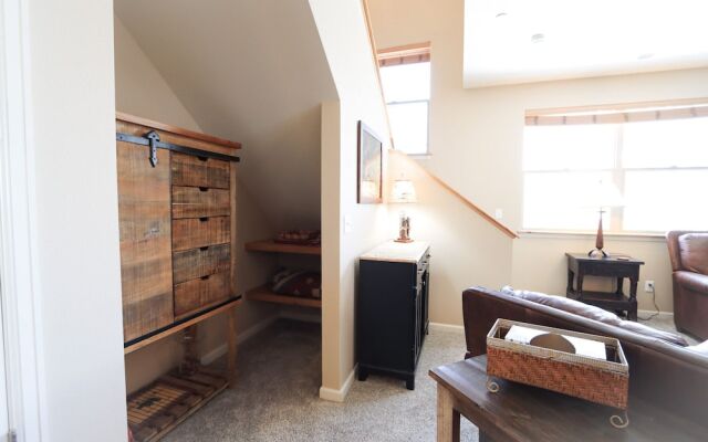 Timbers Cozy Mountain Getaway