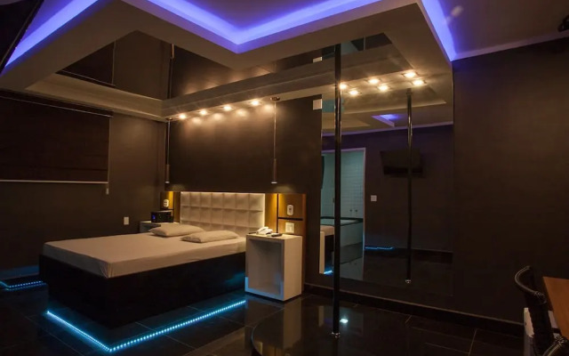 A Praia Motel - Adults Only