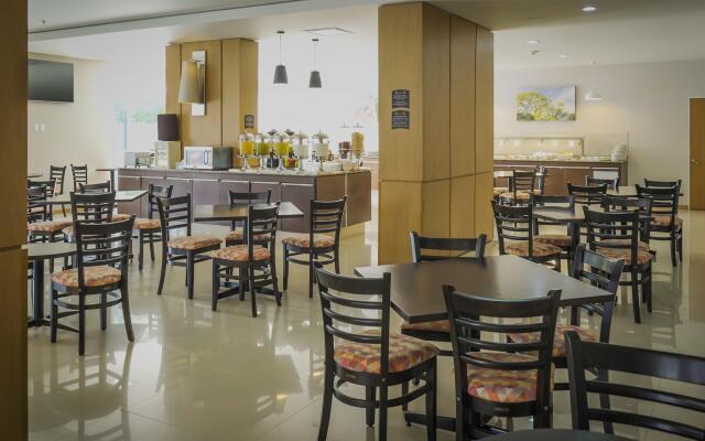 Staybridge Suites Guadalajara Expo, an IHG Hotel