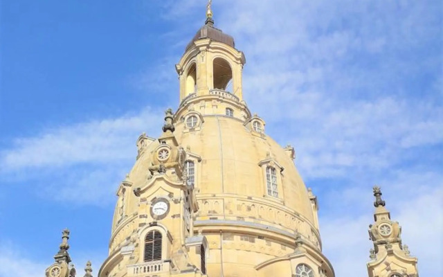 VILLA FREIA Dresden & Großer Garten Wohlfühlfactory by Freia